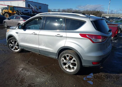 2013 Ford Escape Titanium z USA, uszkodzony, nr VIN 1FMCU9J96DUC66958